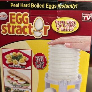 Egg peeler - eggstractor - as seen on tv - peels hard boiled eggs